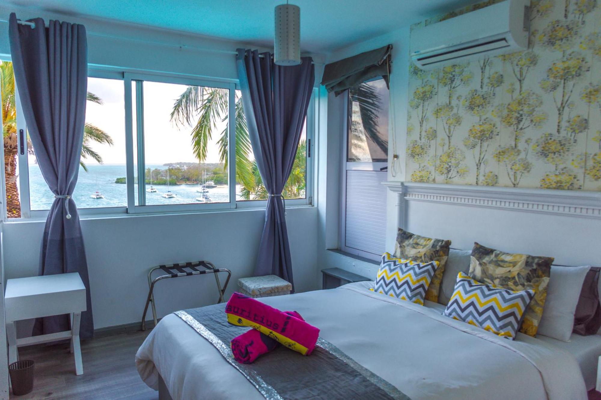 Boutique Villa On The Rocks With Stunning Sea Views, Infinity Pool & Private Sea Trou d'Eau Douce Bagian luar foto
