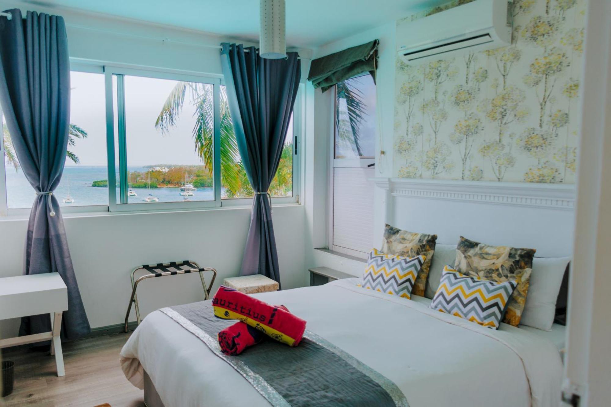 Boutique Villa On The Rocks With Stunning Sea Views, Infinity Pool & Private Sea Trou d'Eau Douce Bagian luar foto