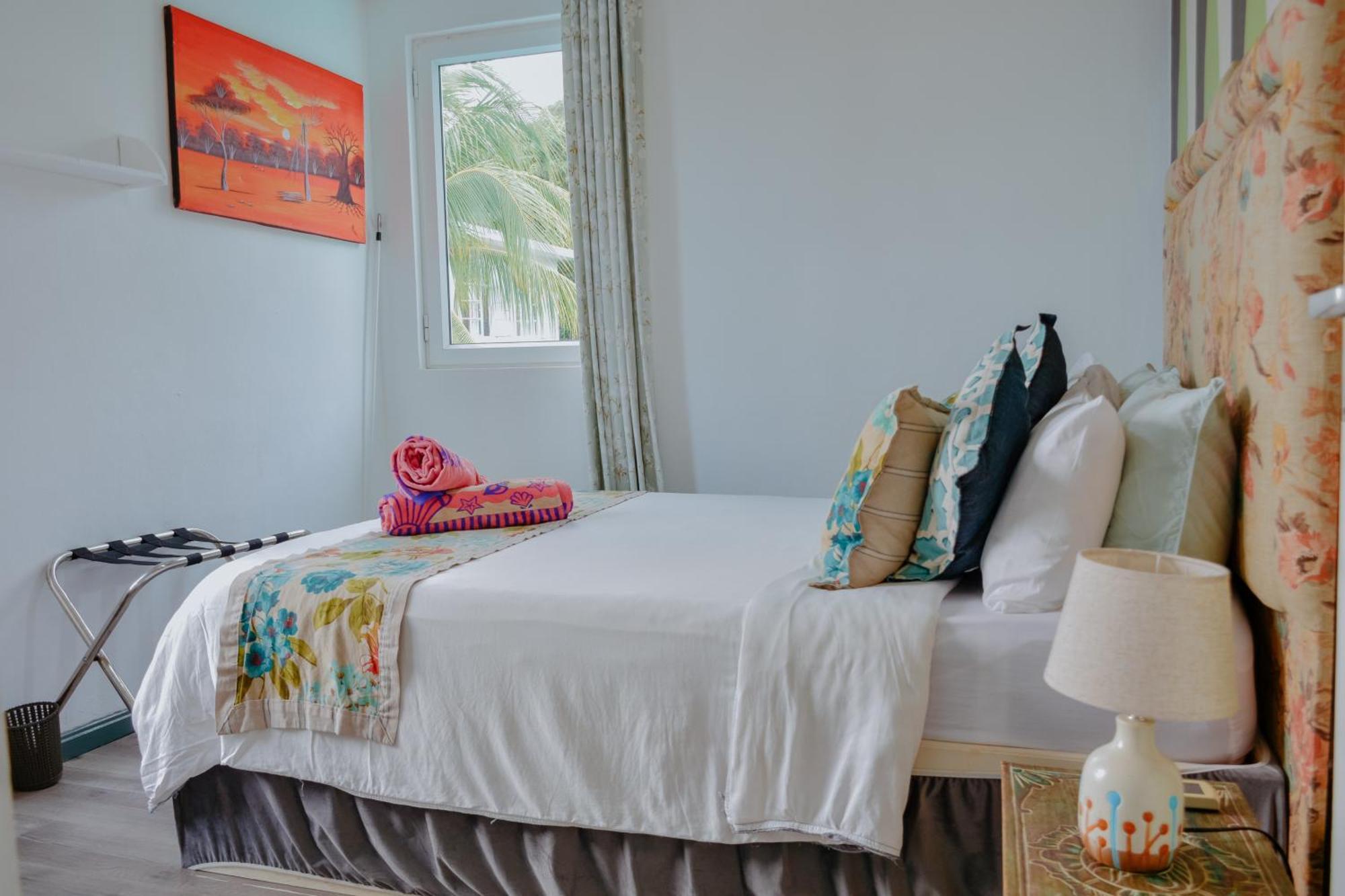 Boutique Villa On The Rocks With Stunning Sea Views, Infinity Pool & Private Sea Trou d'Eau Douce Bagian luar foto