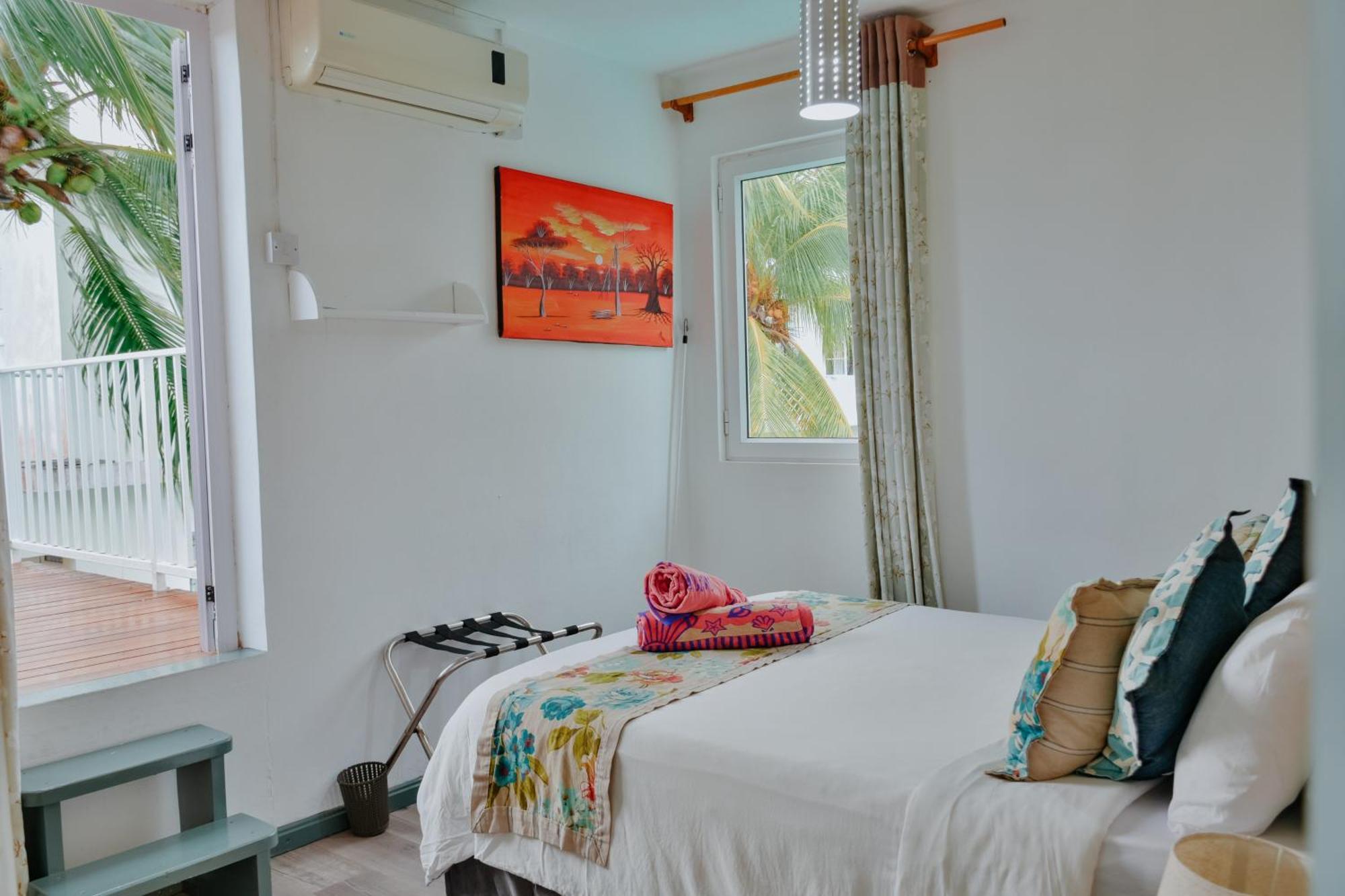 Boutique Villa On The Rocks With Stunning Sea Views, Infinity Pool & Private Sea Trou d'Eau Douce Bagian luar foto